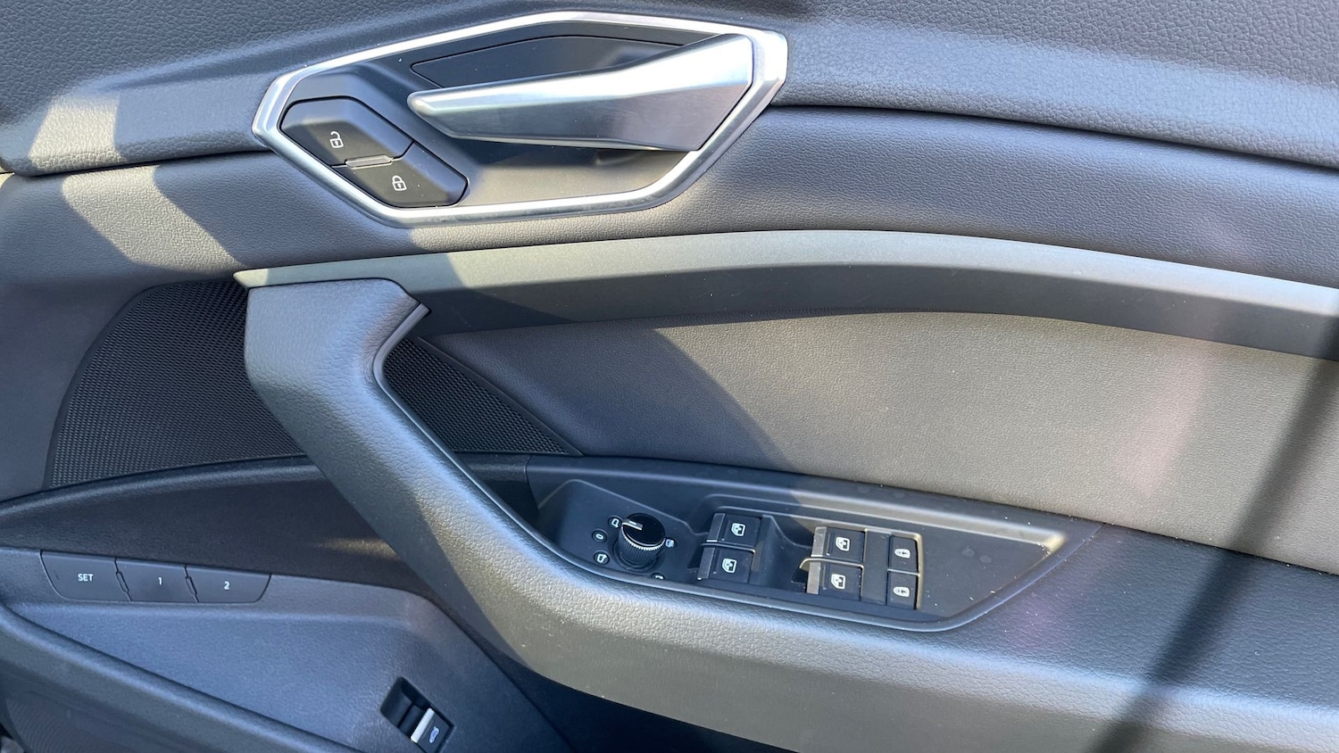 Used Audi e-tron 2020 for sale - 76627509: Photo 32