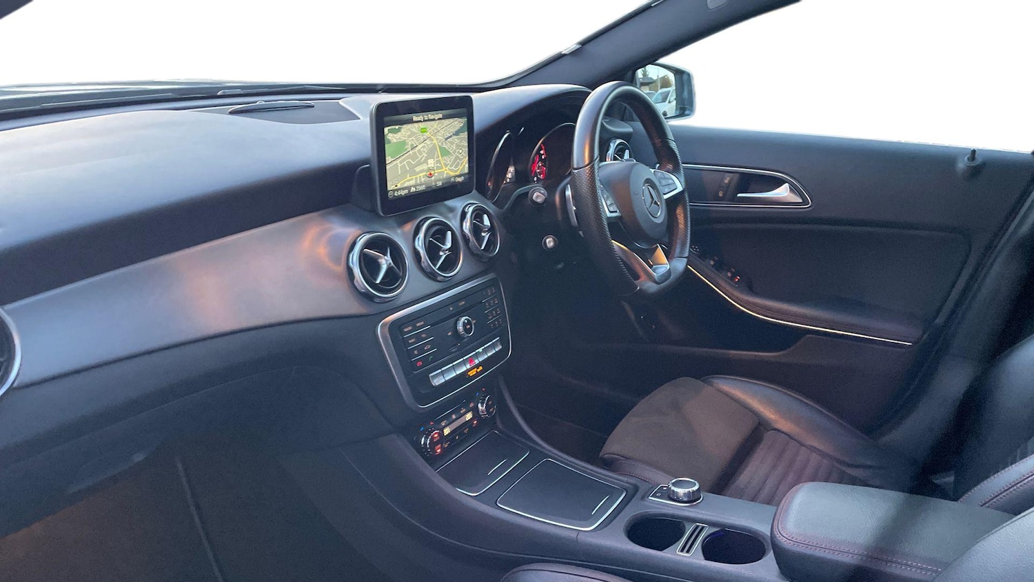 Used Mercedes-Benz GLA 2017 for sale - 76413523: Photo 8