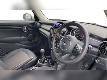 Used MINI Hatch 2021 for sale - 76413778: Photo