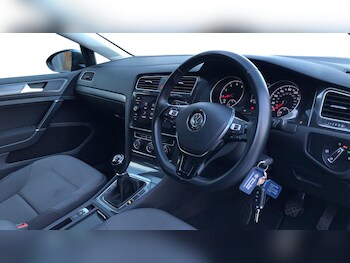Used Volkswagen Golf 2018 for sale - 77024154: Photo