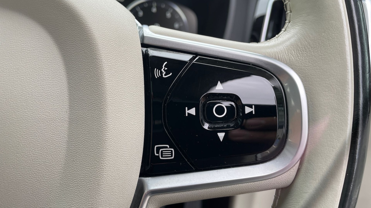 Used Volvo XC60 2018 for sale - 76413772: Photo 29