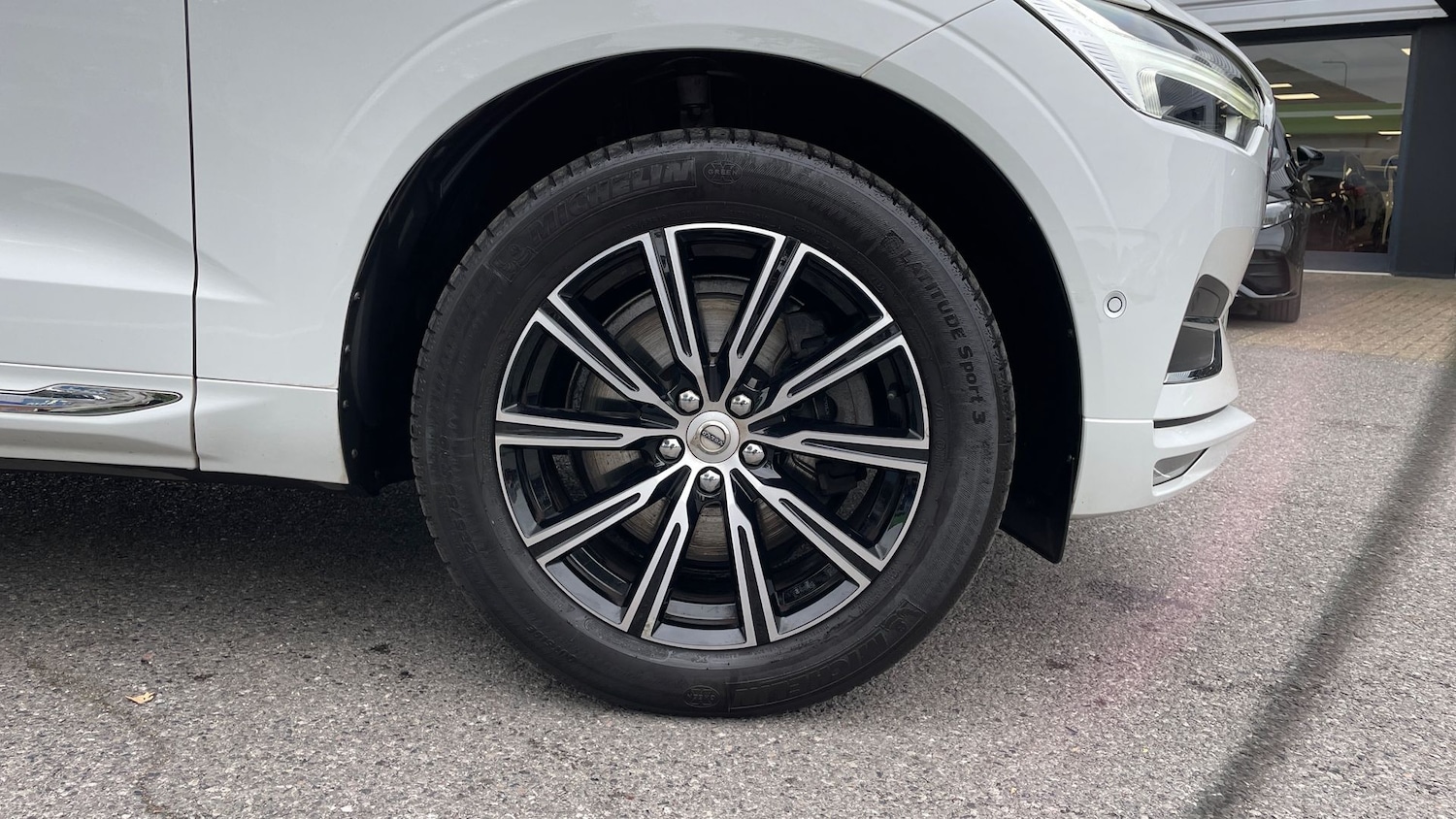 Used Volvo XC60 2018 for sale - 76413772: Photo 5