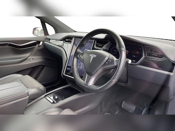 Used Tesla Model X 2018 for sale - 77213819: Photo