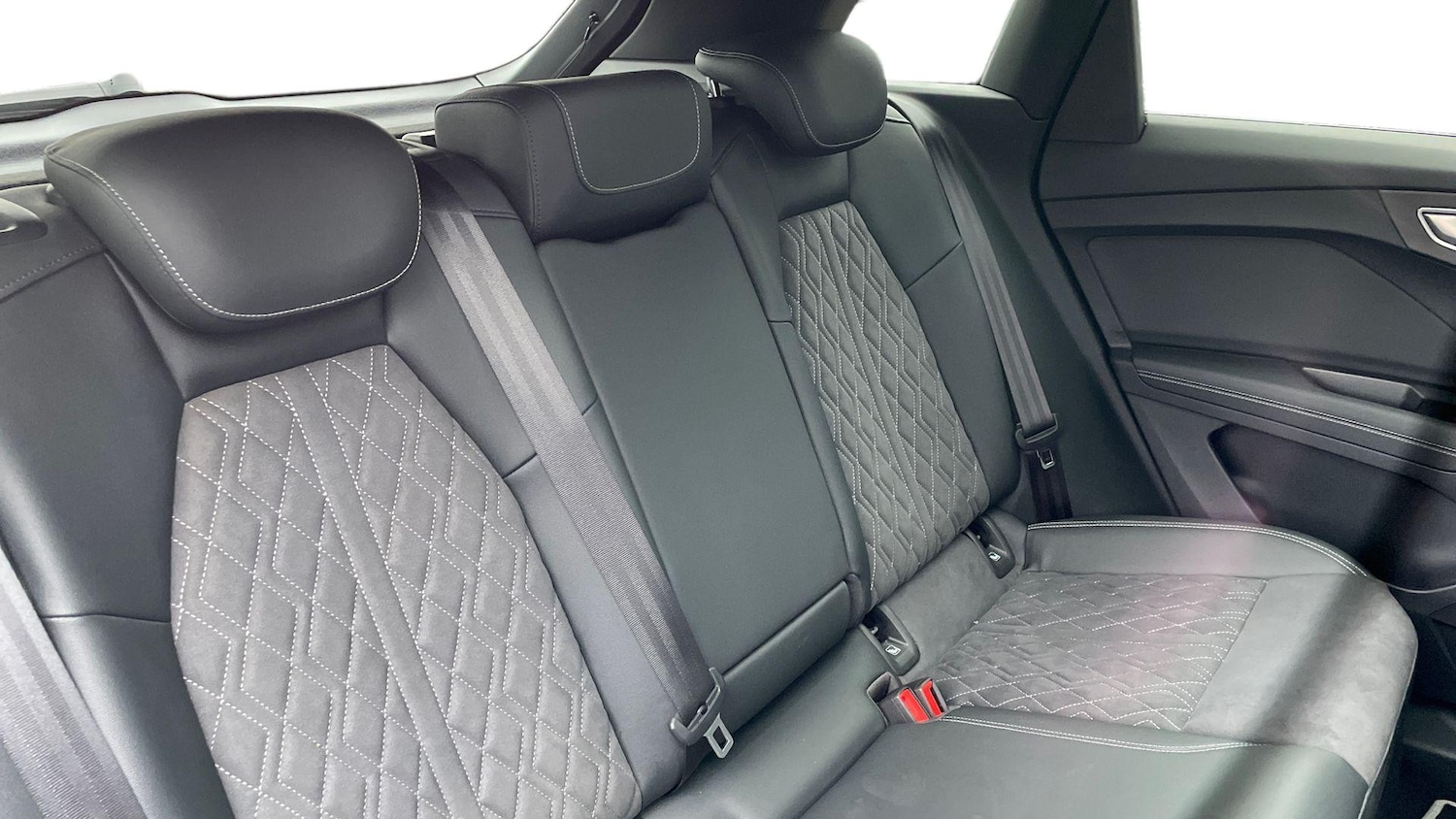 Used Audi Q4 e-tron 2021 for sale - 76809277: Photo 12