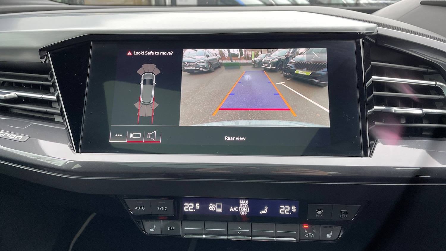 Used Audi Q4 e-tron 2021 for sale - 76809277: Photo 21