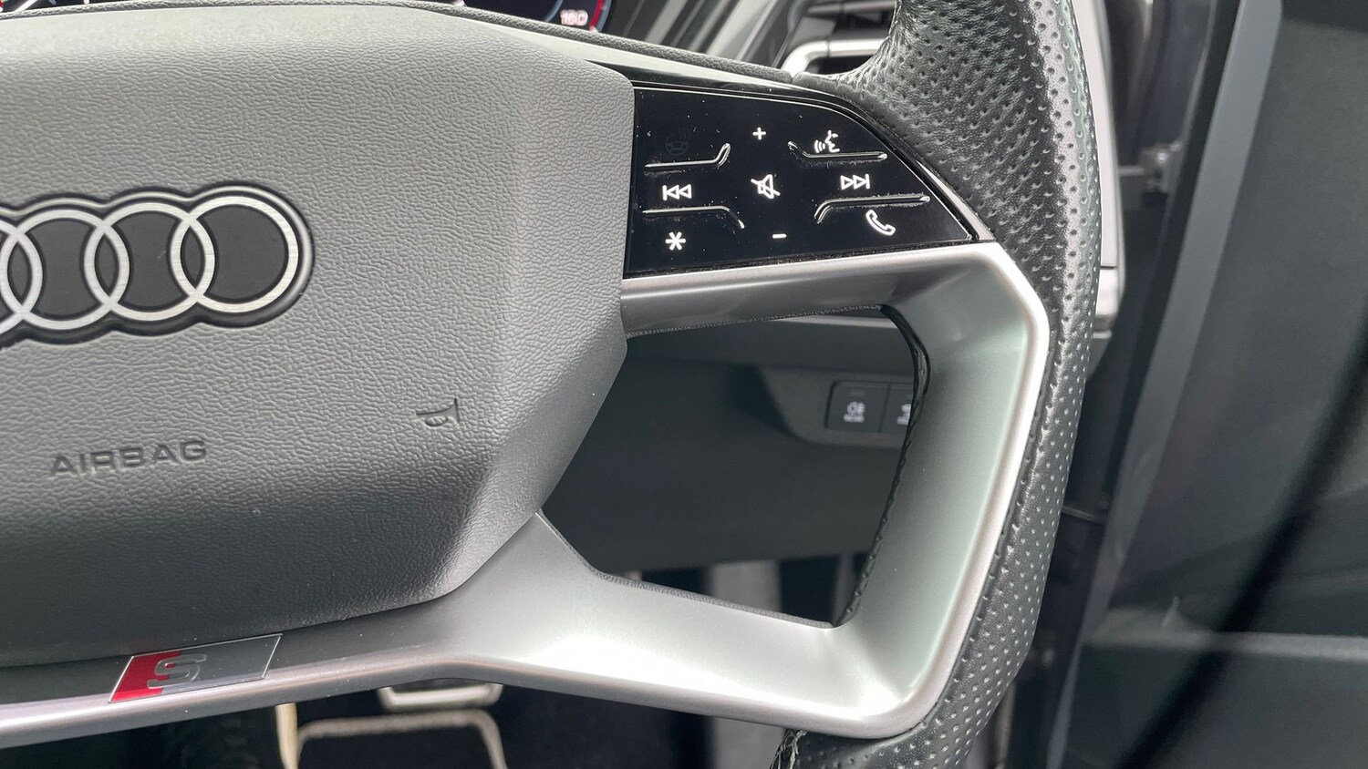 Used Audi Q4 e-tron 2021 for sale - 76809277: Photo 29