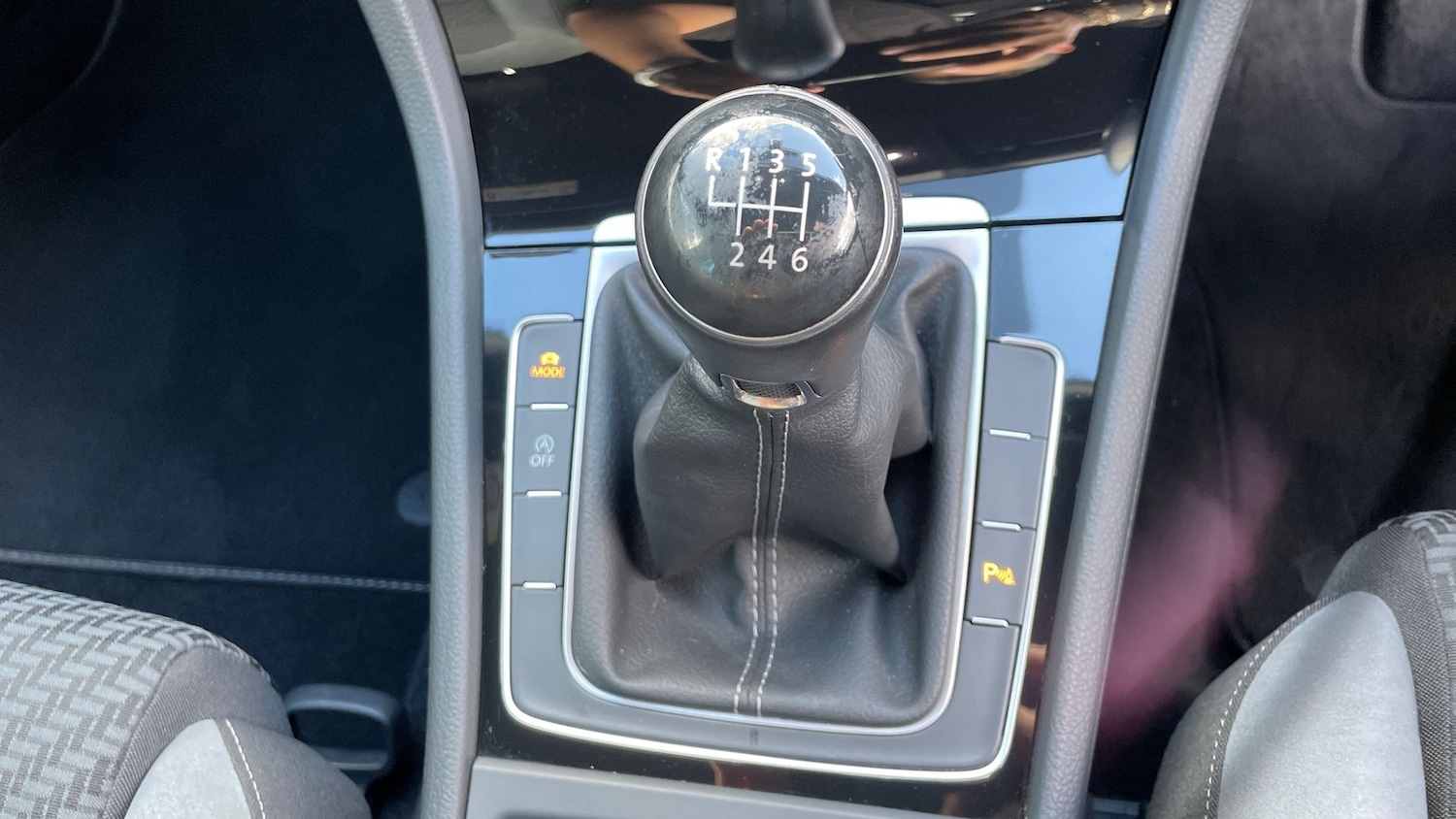 Used Volkswagen Golf 2018 for sale - 76413801: Photo 28