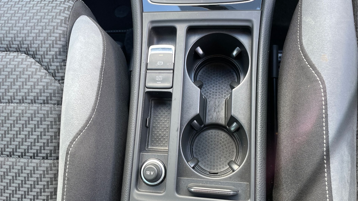 Used Volkswagen Golf 2018 for sale - 76413801: Photo 29