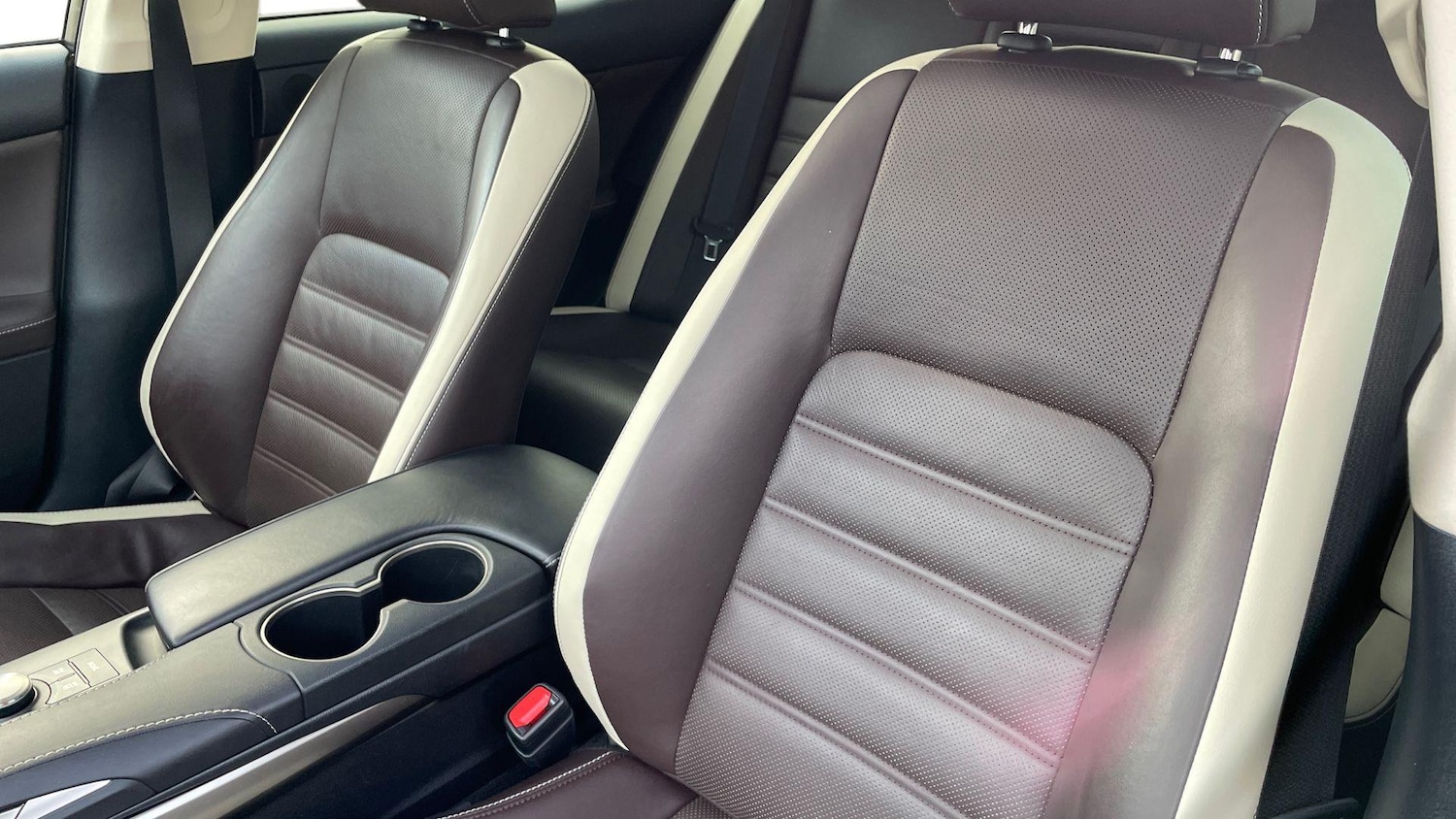 Used Lexus IS 2019 for sale - 76536982: Photo 11