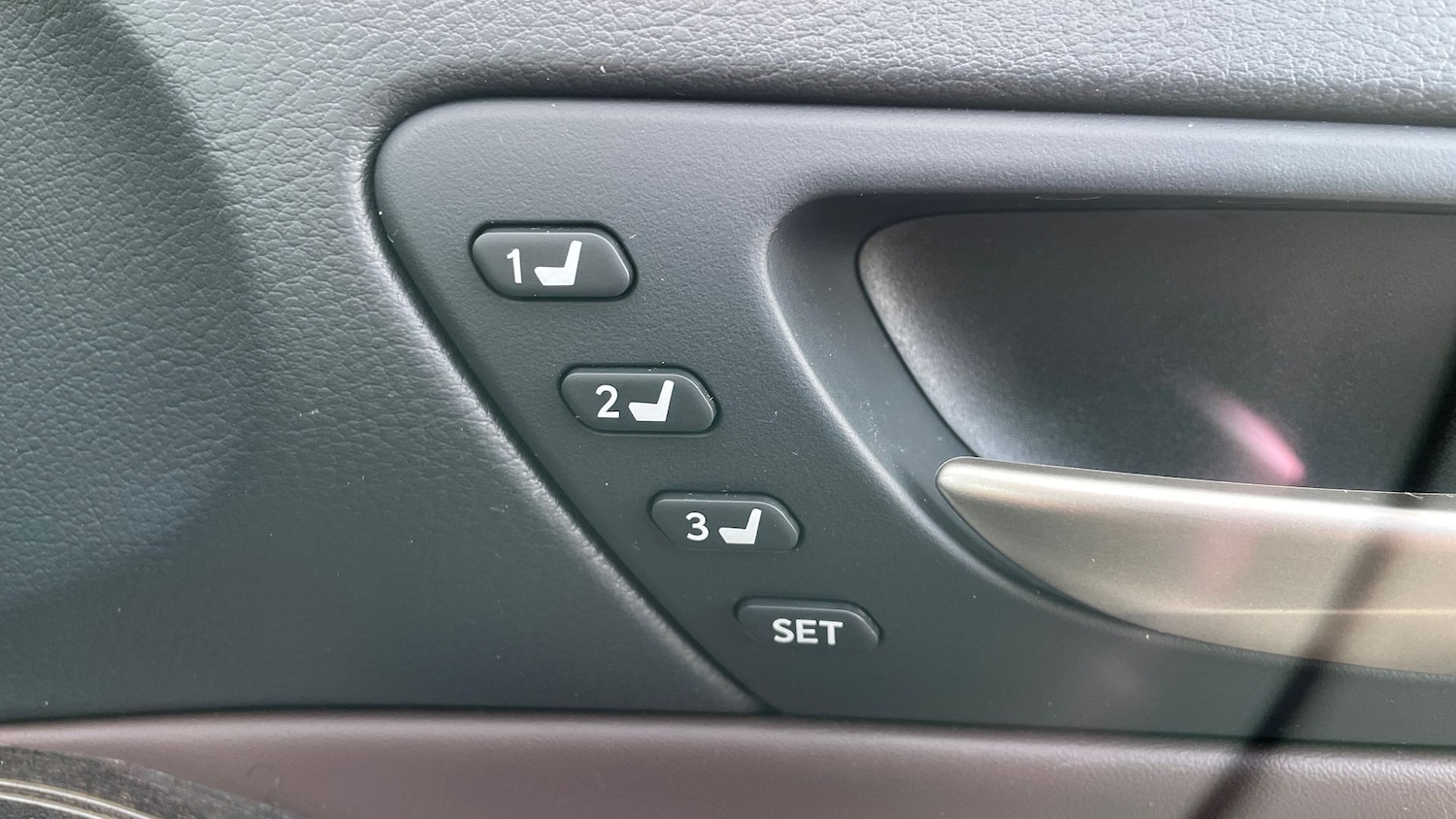 Used Lexus IS 2019 for sale - 76536982: Photo 35