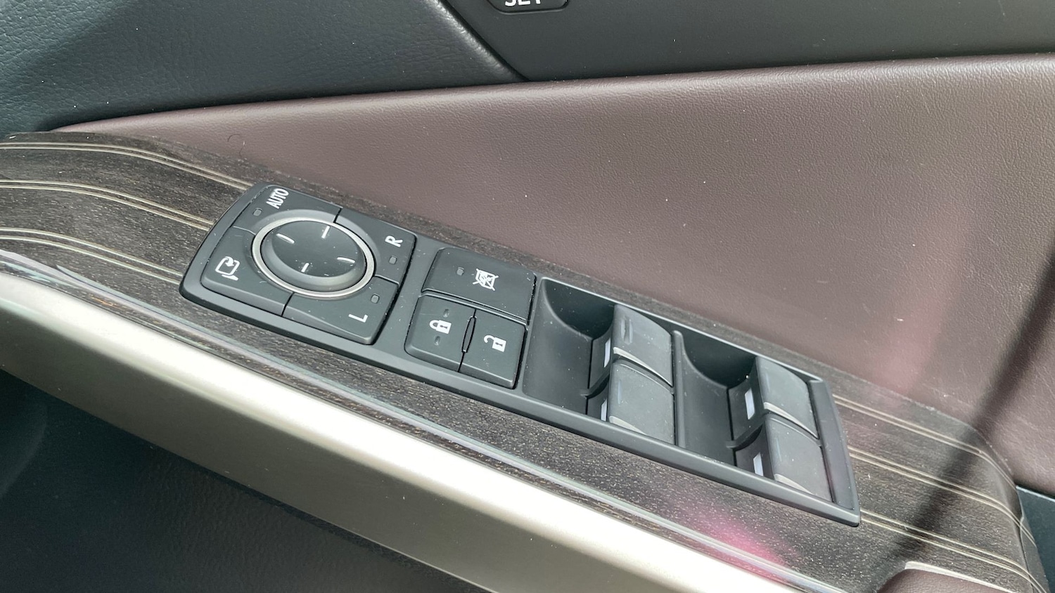 Used Lexus IS 2019 for sale - 76536982: Photo 36