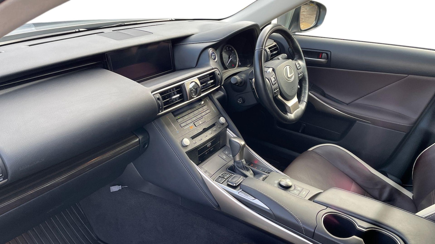 Used Lexus IS 2019 for sale - 76536982: Photo 8