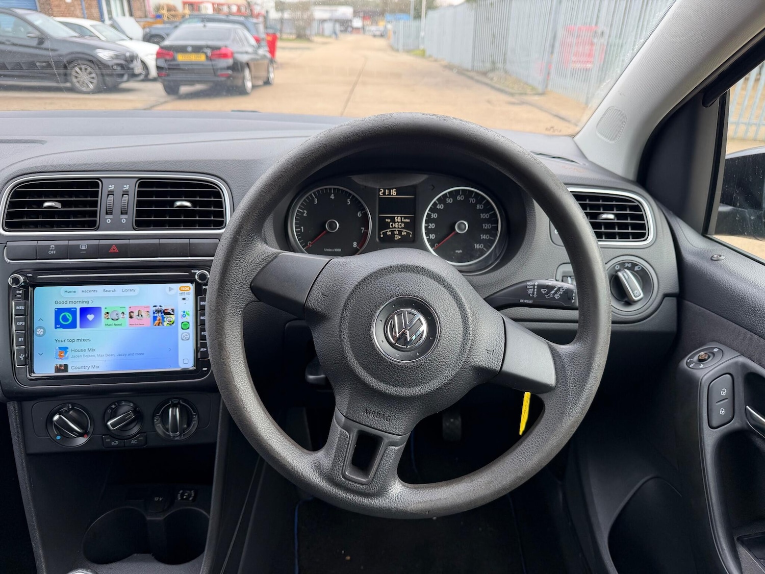 Used Volkswagen Polo 2011 for sale - 76781470: Photo 21