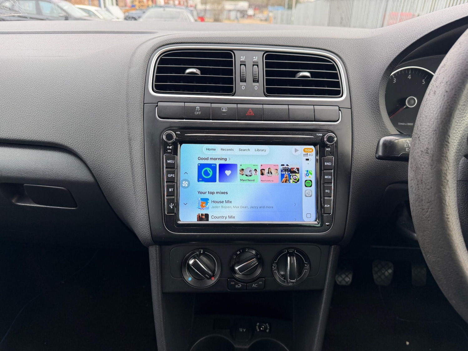 Used Volkswagen Polo 2011 for sale - 76781470: Photo 23