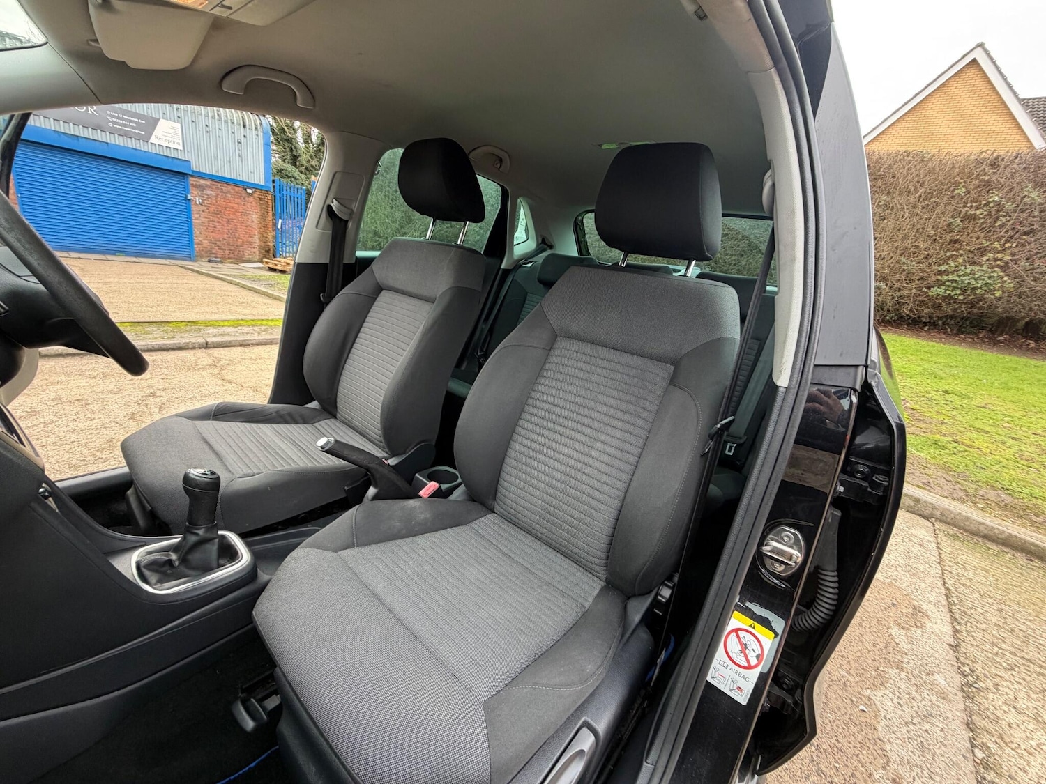 Used Volkswagen Polo 2011 for sale - 76781470: Photo 27