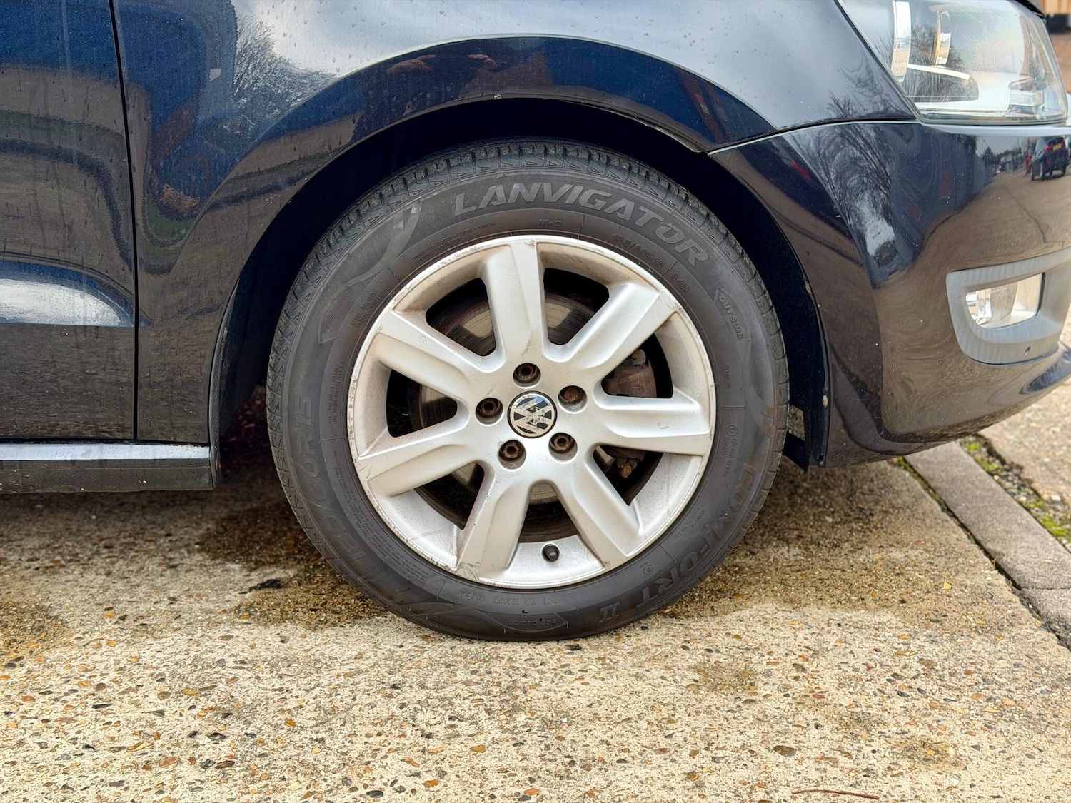 Used Volkswagen Polo 2011 for sale - 76781470: Photo 34