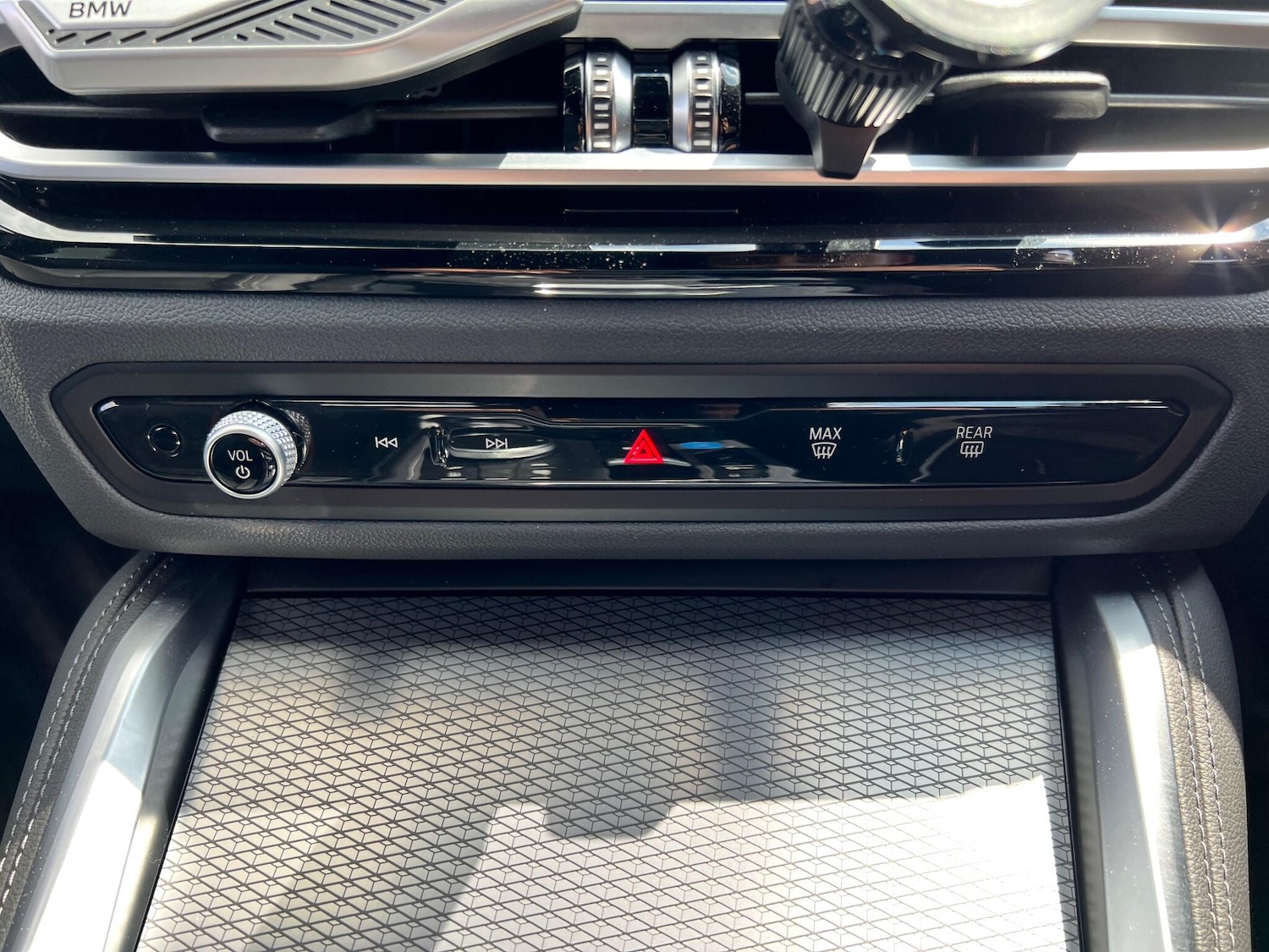 Used BMW i4 2023 for sale - 77120144: Photo 18