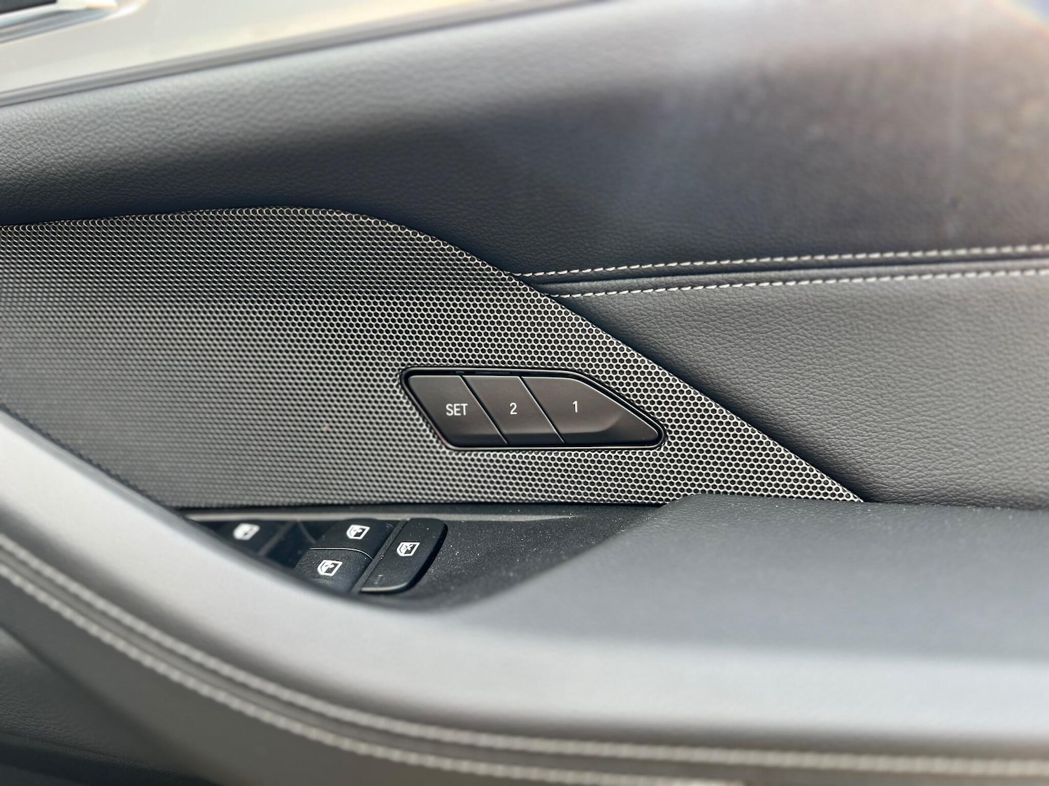 Used BMW i4 2023 for sale - 77120144: Photo 31