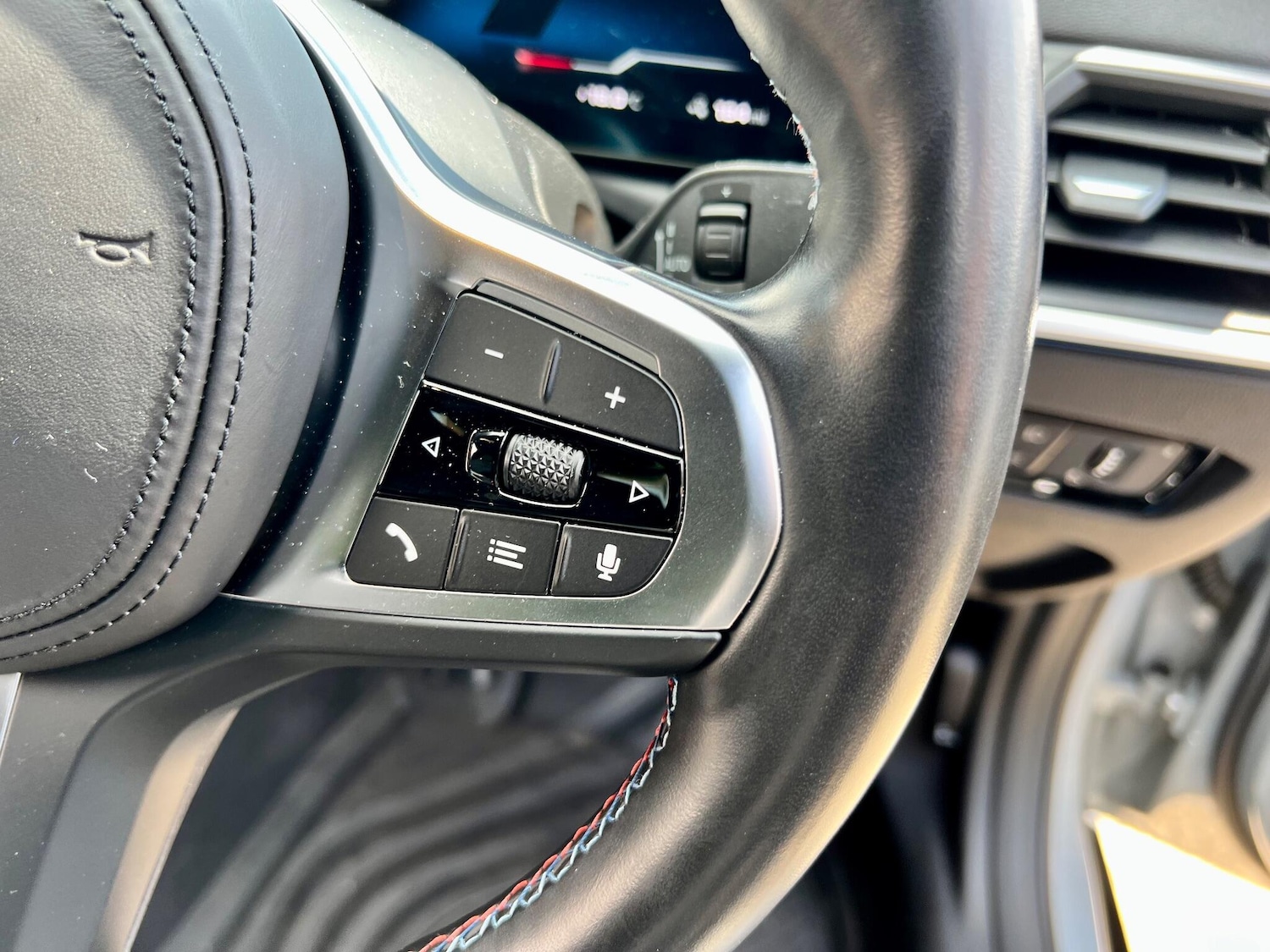 Used BMW i4 2023 for sale - 77120144: Photo 36