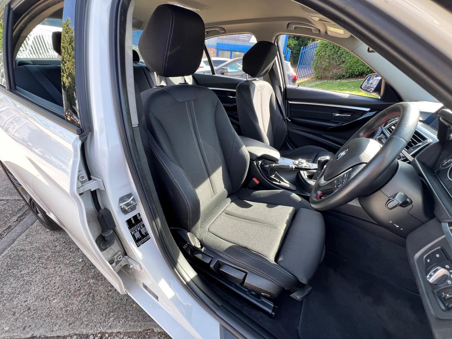 Used BMW 3 Series 2016 for sale - 76781097: Photo 28