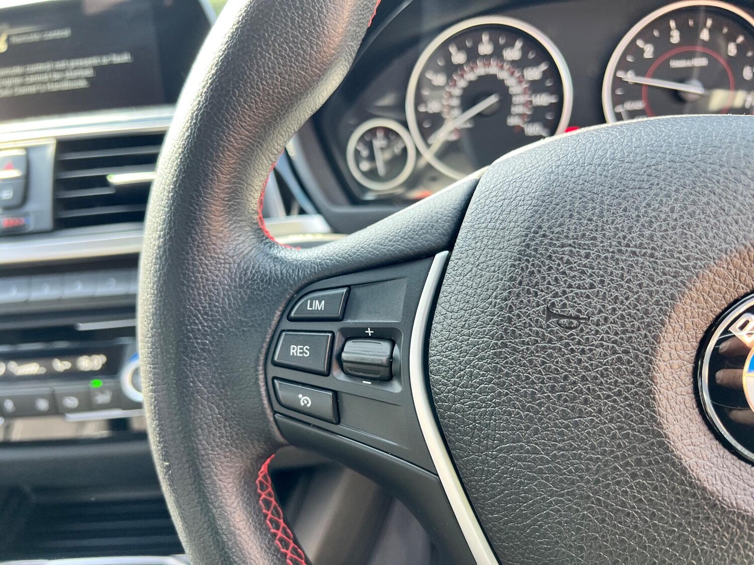 Used BMW 3 Series 2016 for sale - 76781097: Photo 39