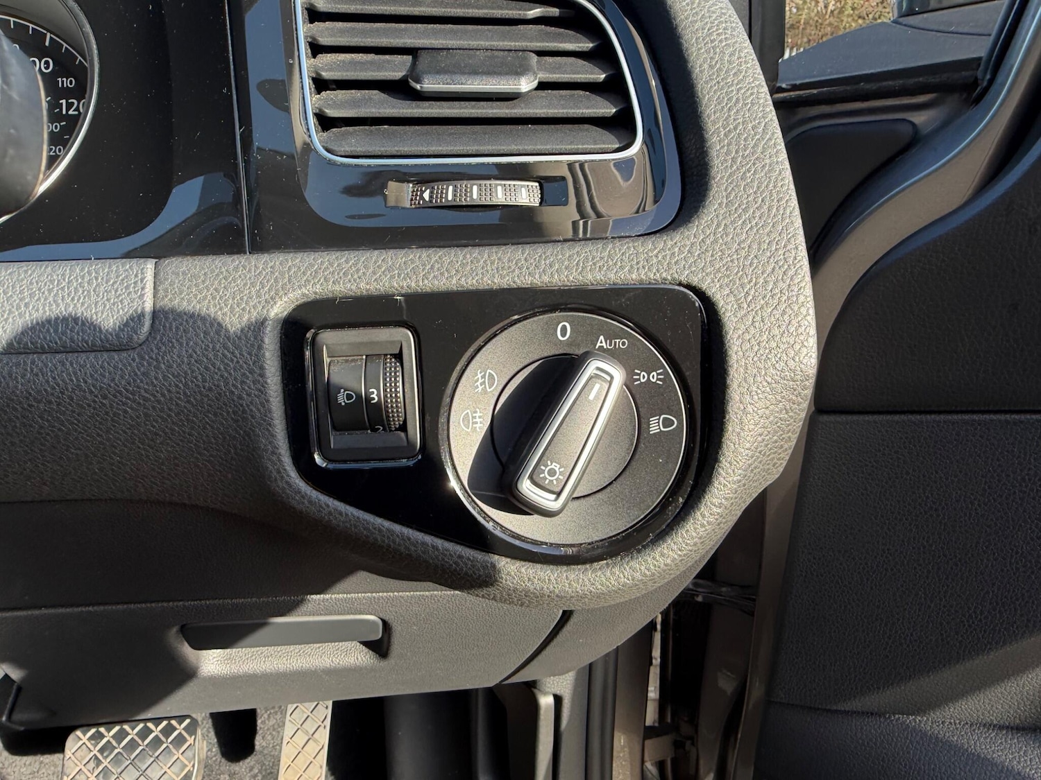 Used Volkswagen Golf 2013 for sale - 76781150: Photo 43