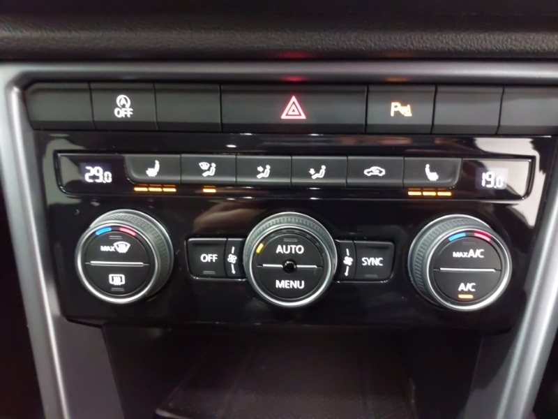 Used Volkswagen T-Roc 2022 for sale - 77999937: Photo 17