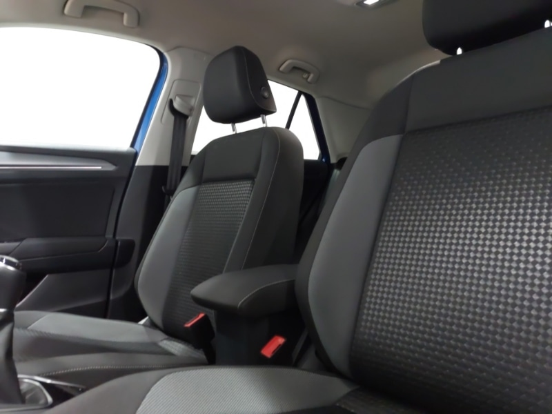 Used Volkswagen T-Roc 2022 for sale - 77999937: Photo 5