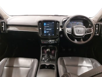 Used Volvo XC40 2020 for sale - 76058933: Photo 2