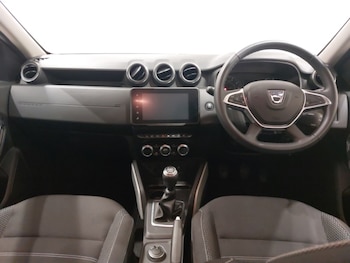 Used Dacia Duster 2021 for sale - 76183695: Photo 2
