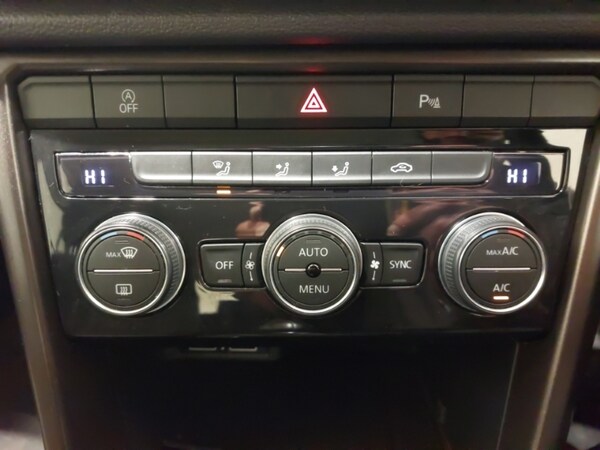 Used Volkswagen T-Roc 2019 for sale - 76116421: Photo 13