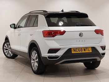 Used Volkswagen T-Roc 2019 for sale - 76116421: Photo 3