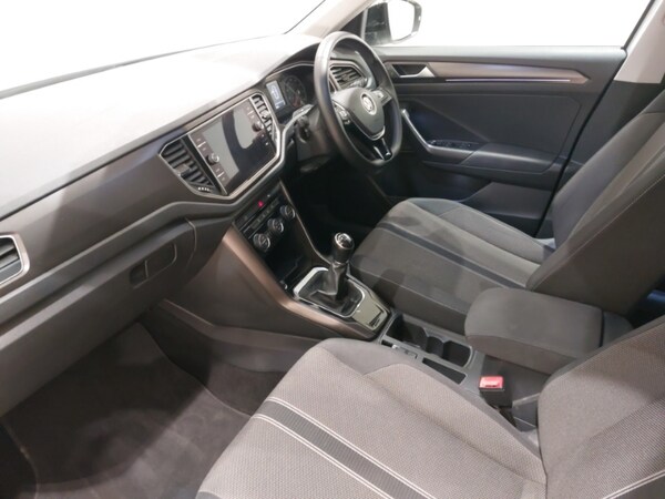Used Volkswagen T-Roc 2019 for sale - 76116421: Photo 5
