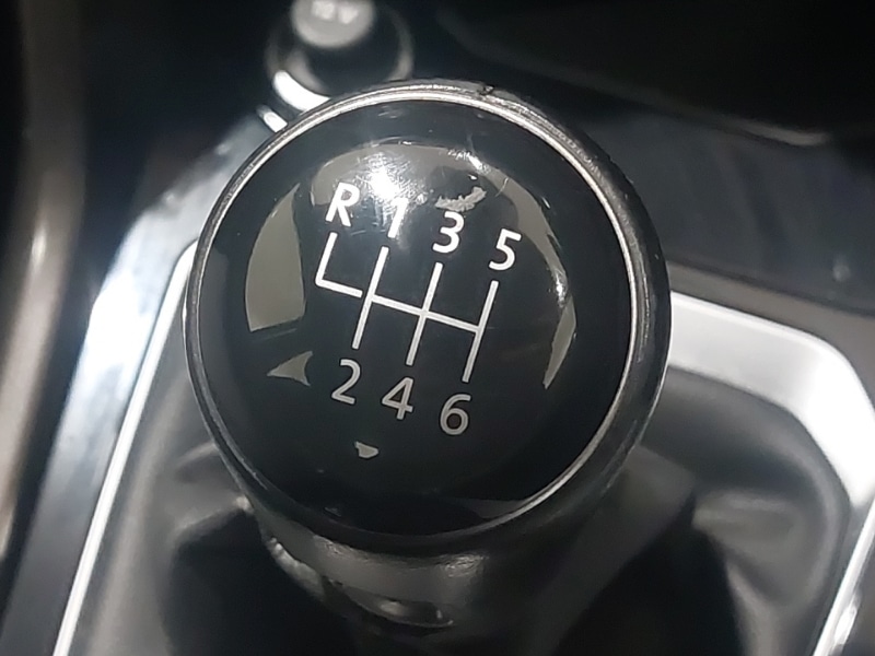 Used Volkswagen T-Roc 2019 for sale - 77105713: Photo 12