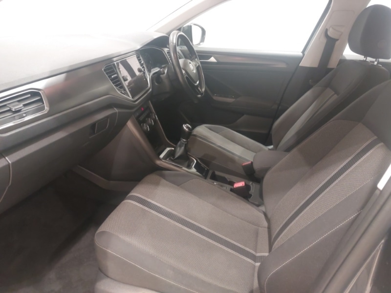 Used Volkswagen T-Roc 2019 for sale - 77105713: Photo 5