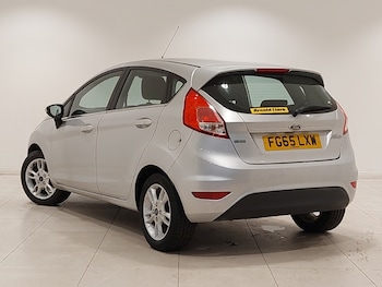 Used Ford Fiesta 2015 for sale - 75952248: Photo