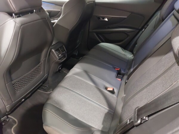 Used Peugeot 3008 2020 for sale - 76233823: Photo 6