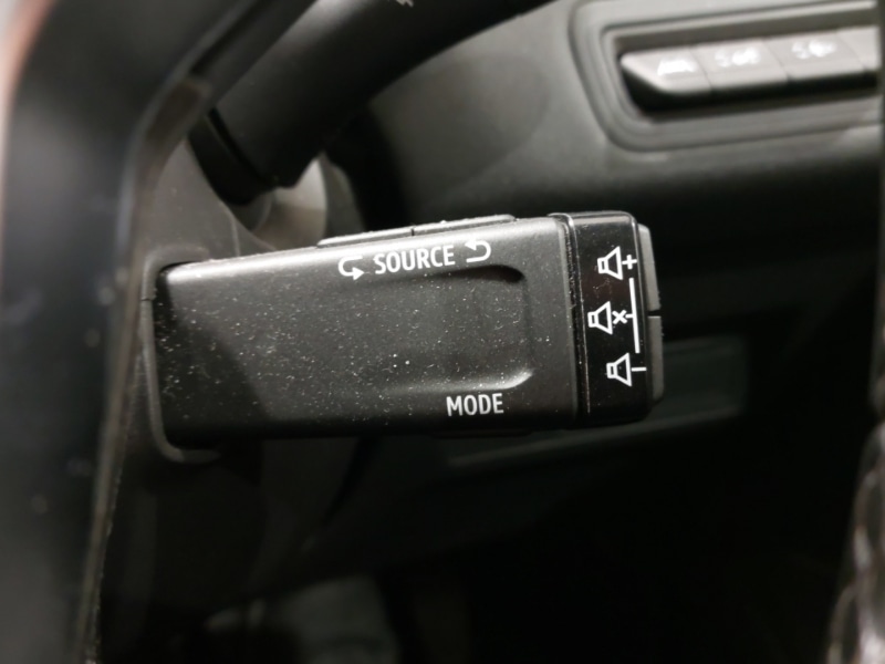 Used Renault Captur 2023 for sale - 77956647: Photo 18