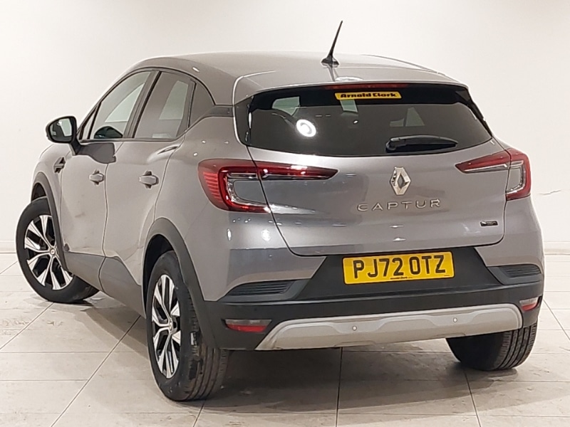Used Renault Captur 2023 for sale - 77956647: Photo 3