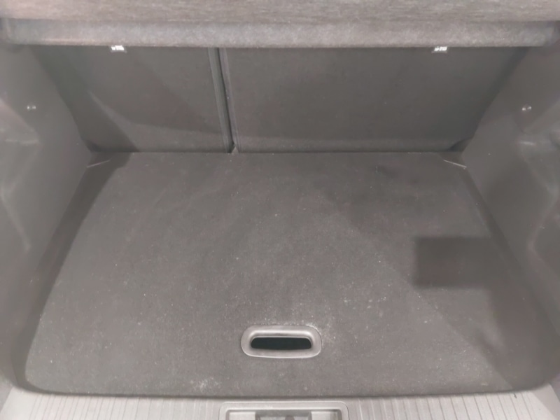 Used Renault Captur 2023 for sale - 77956647: Photo 8