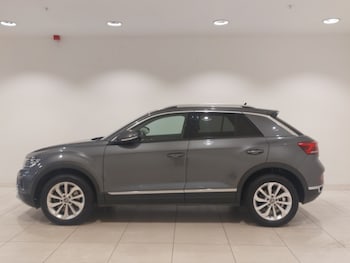 Used Volkswagen T-Roc 2023 for sale - 79175925: Photo