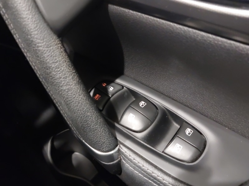 Used Nissan Qashqai 2018 for sale - 78033531: Photo 19