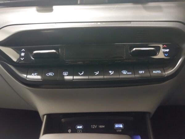 Used Hyundai BAYON 2024 for sale - 76160458: Photo 13