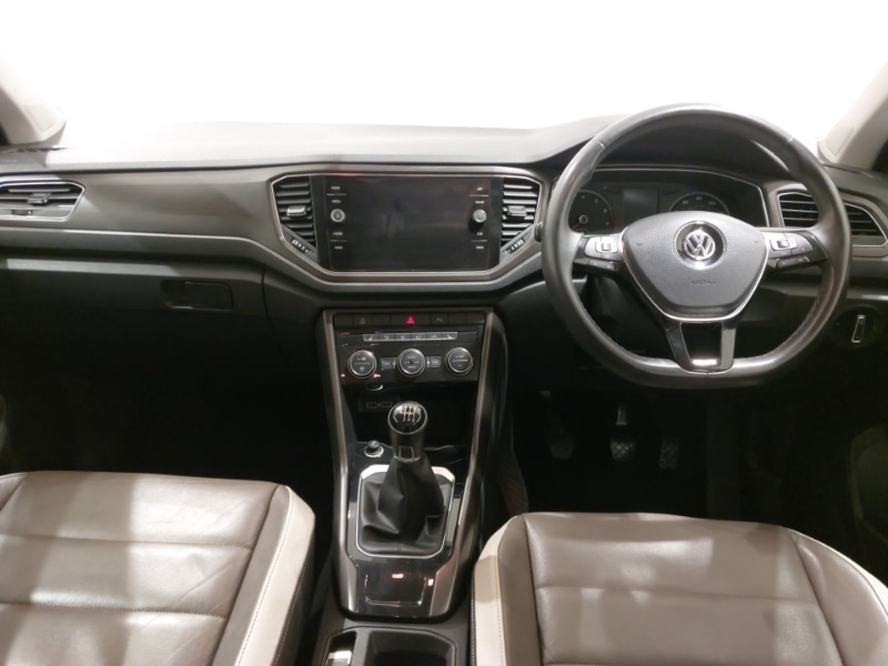 Used Volkswagen T-Roc 2019 for sale - 76721956: Photo 2