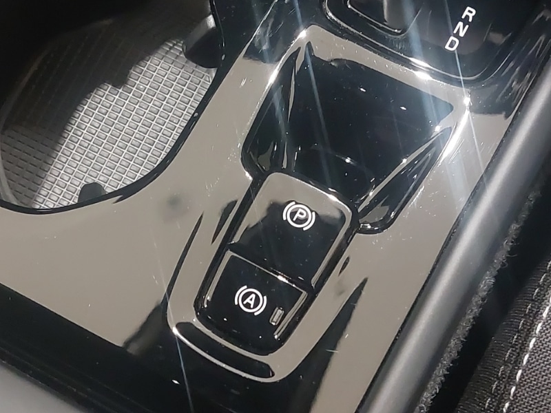 Used Volvo XC40 2023 for sale - 76885349: Photo 14