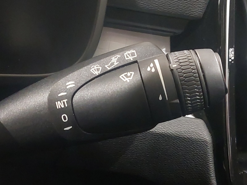 Used Volvo XC40 2023 for sale - 76885349: Photo 18