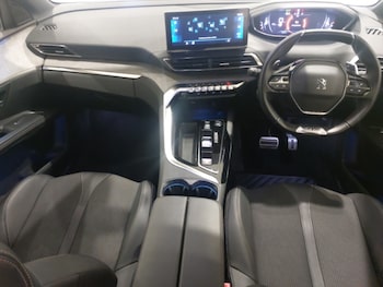 Used Peugeot 5008 2023 for sale - 79498521: Photo