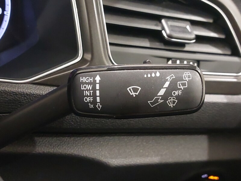 Used Volkswagen T-Roc 2019 for sale - 77948166: Photo 18