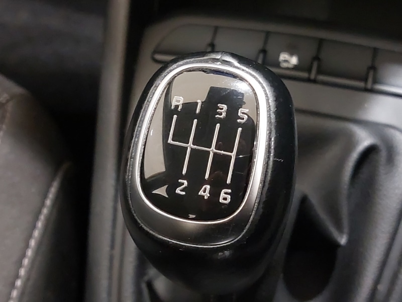 Used Kia Stonic 2022 for sale - 76348335: Photo 12