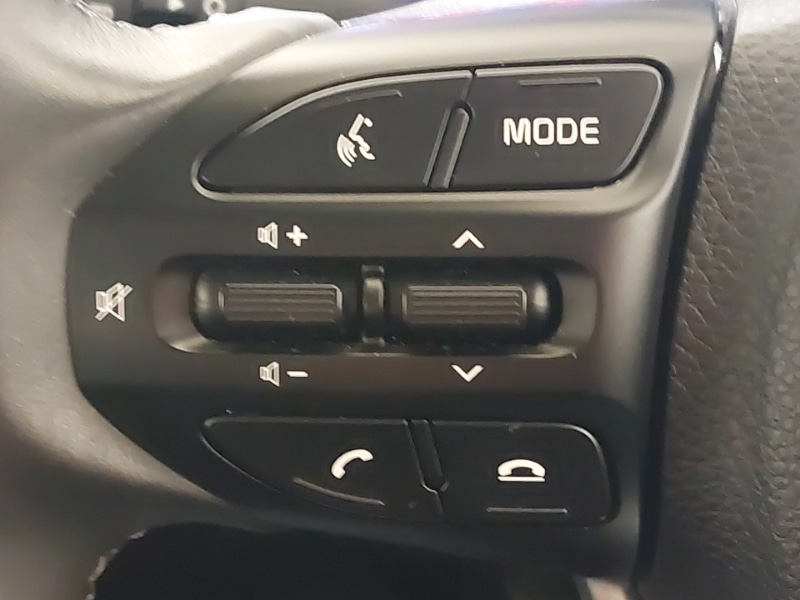 Used Kia Stonic 2022 for sale - 76348335: Photo 14